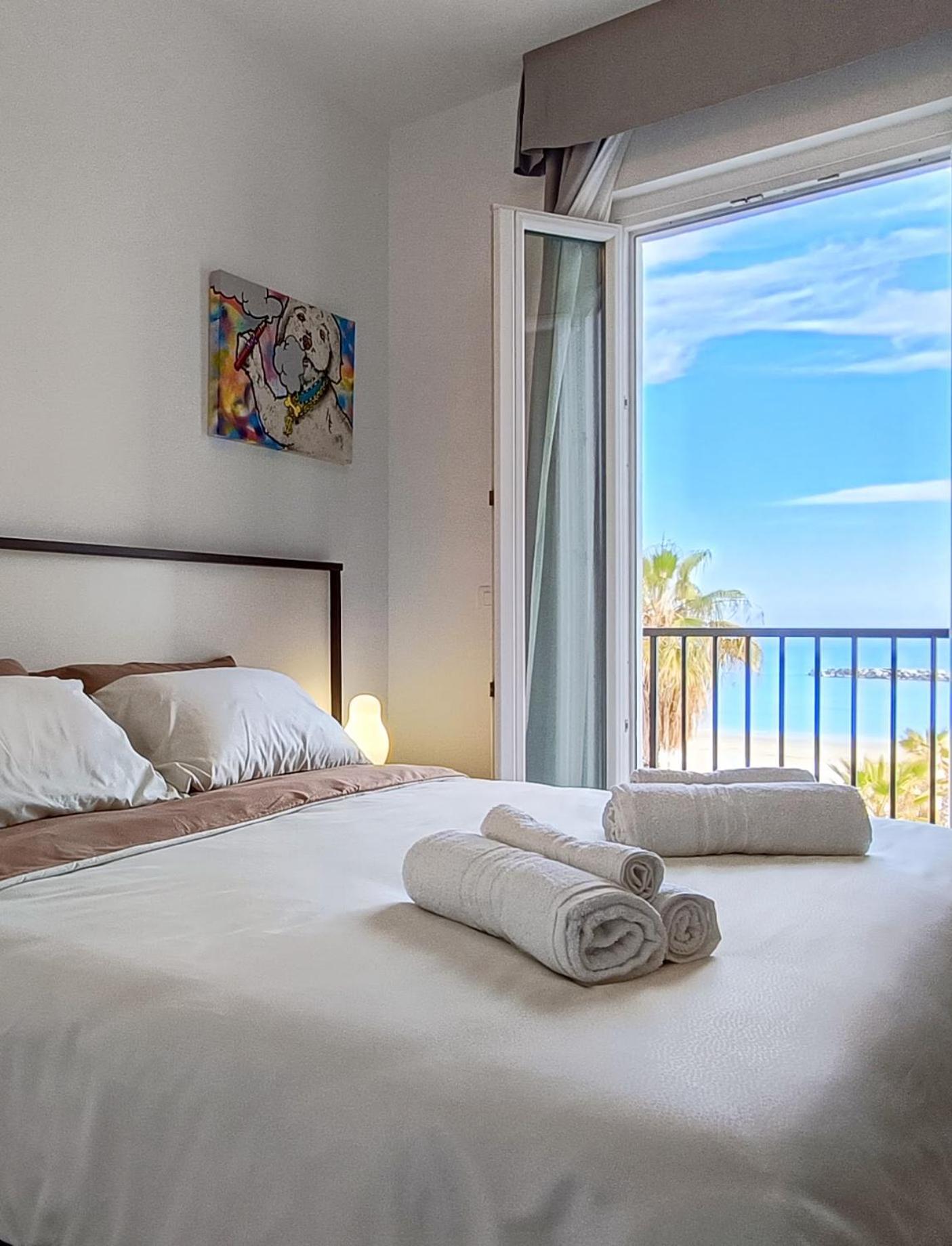 Lido Rooms & Apartments Лидо ди Фермо Екстериор снимка