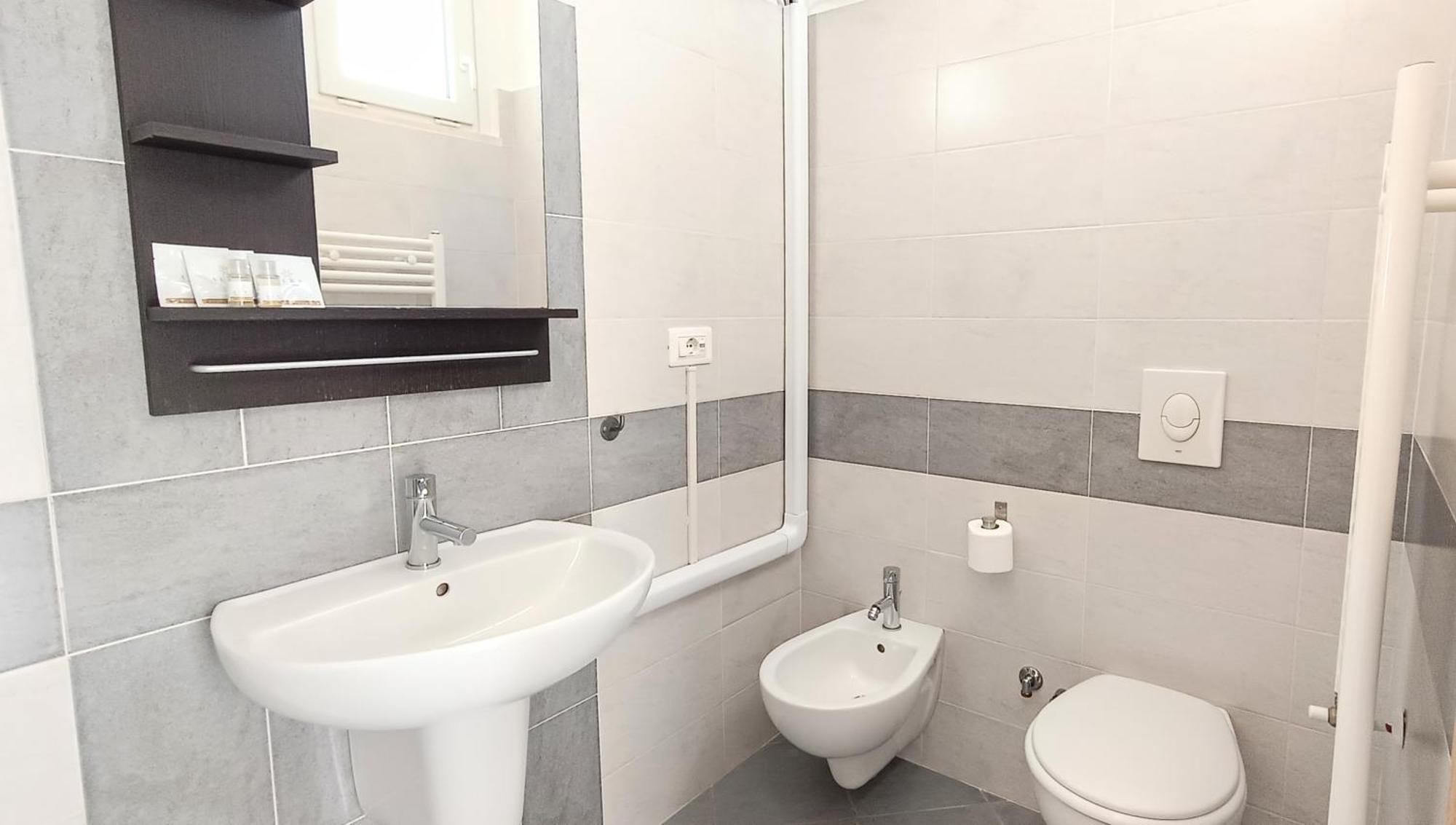 Lido Rooms & Apartments Лидо ди Фермо Екстериор снимка