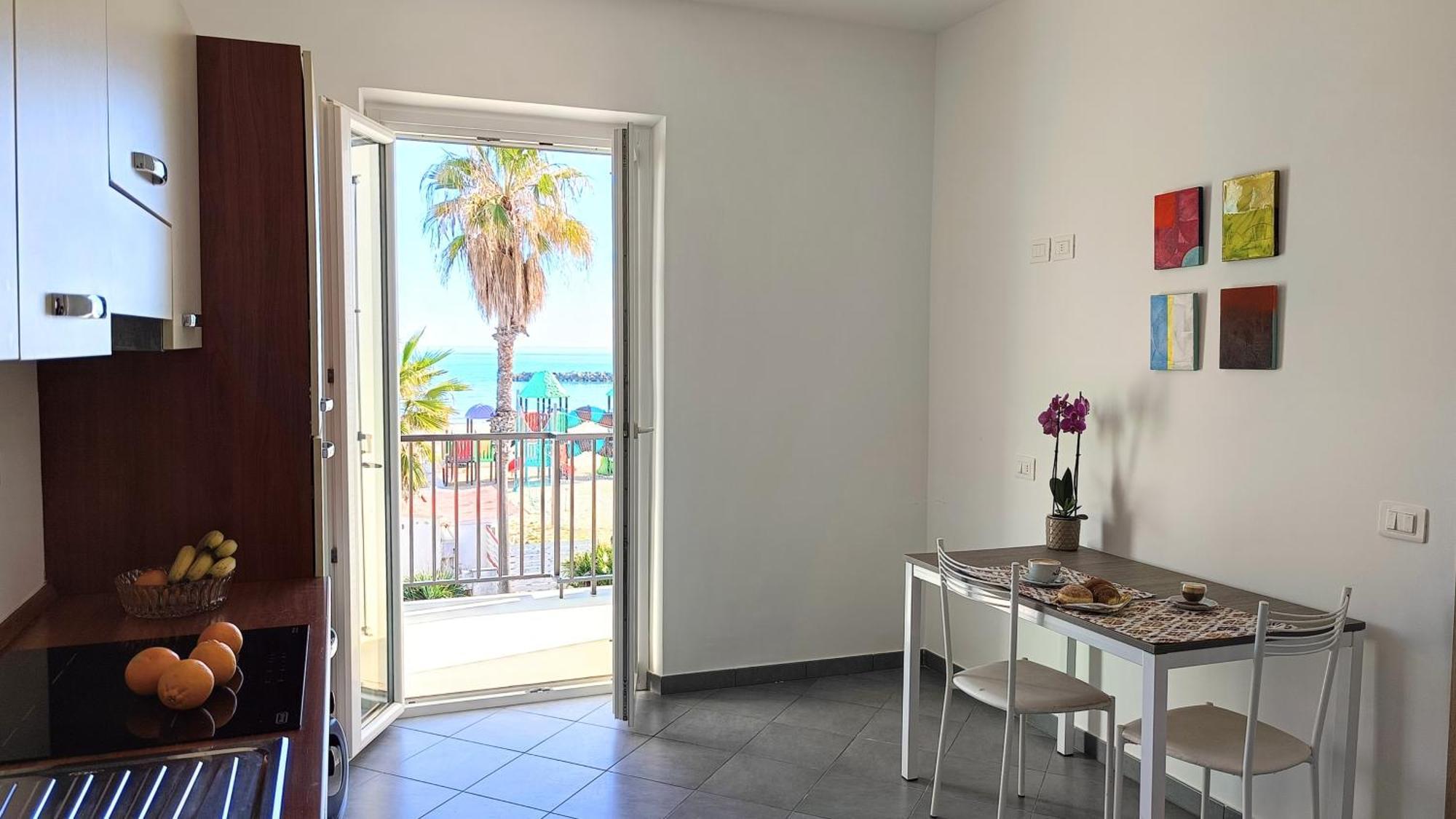 Lido Rooms & Apartments Лидо ди Фермо Екстериор снимка