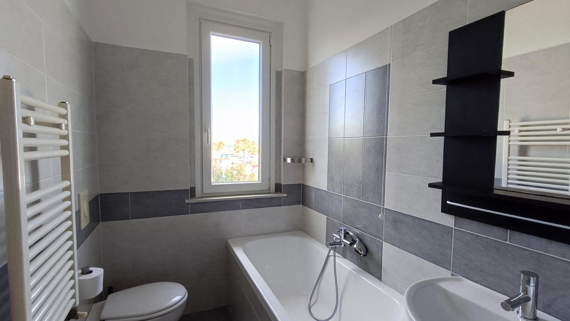 Lido Rooms & Apartments Лидо ди Фермо Екстериор снимка