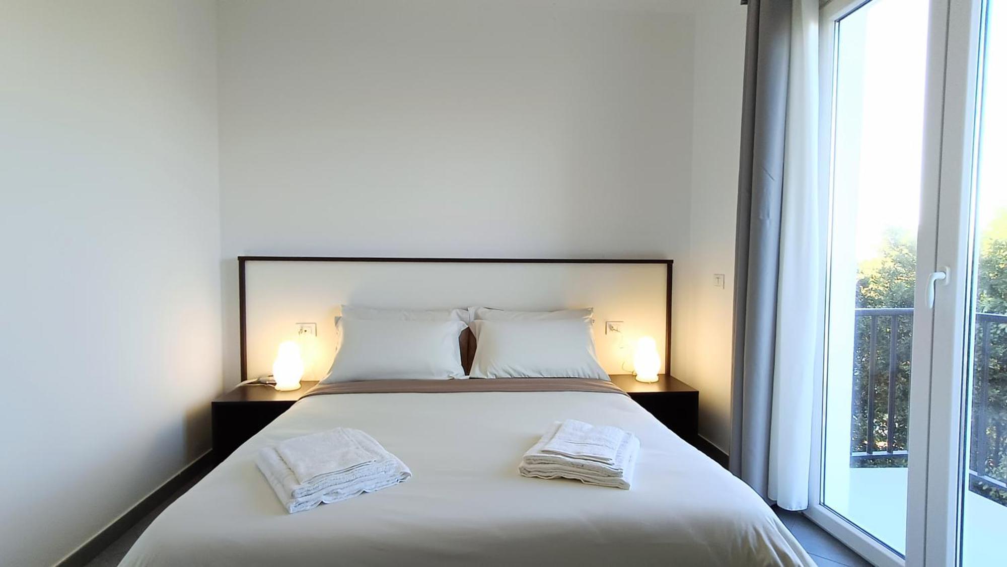 Lido Rooms & Apartments Лидо ди Фермо Екстериор снимка